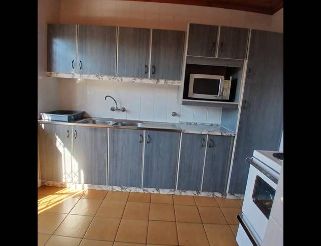 3 BEDROOM HOUSE FOR SALE IN WOODHAVEN